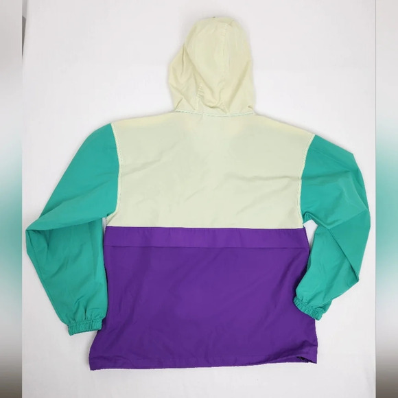 Champion Lightweight Pullover Windbreaker - Picture 4 of 4